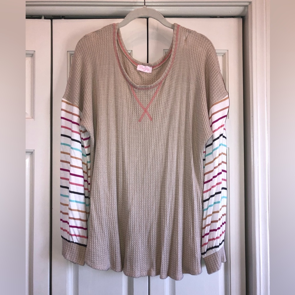 Pink Lily, light weight, 2XL, waffle weave top with rainbow & cream sleeves